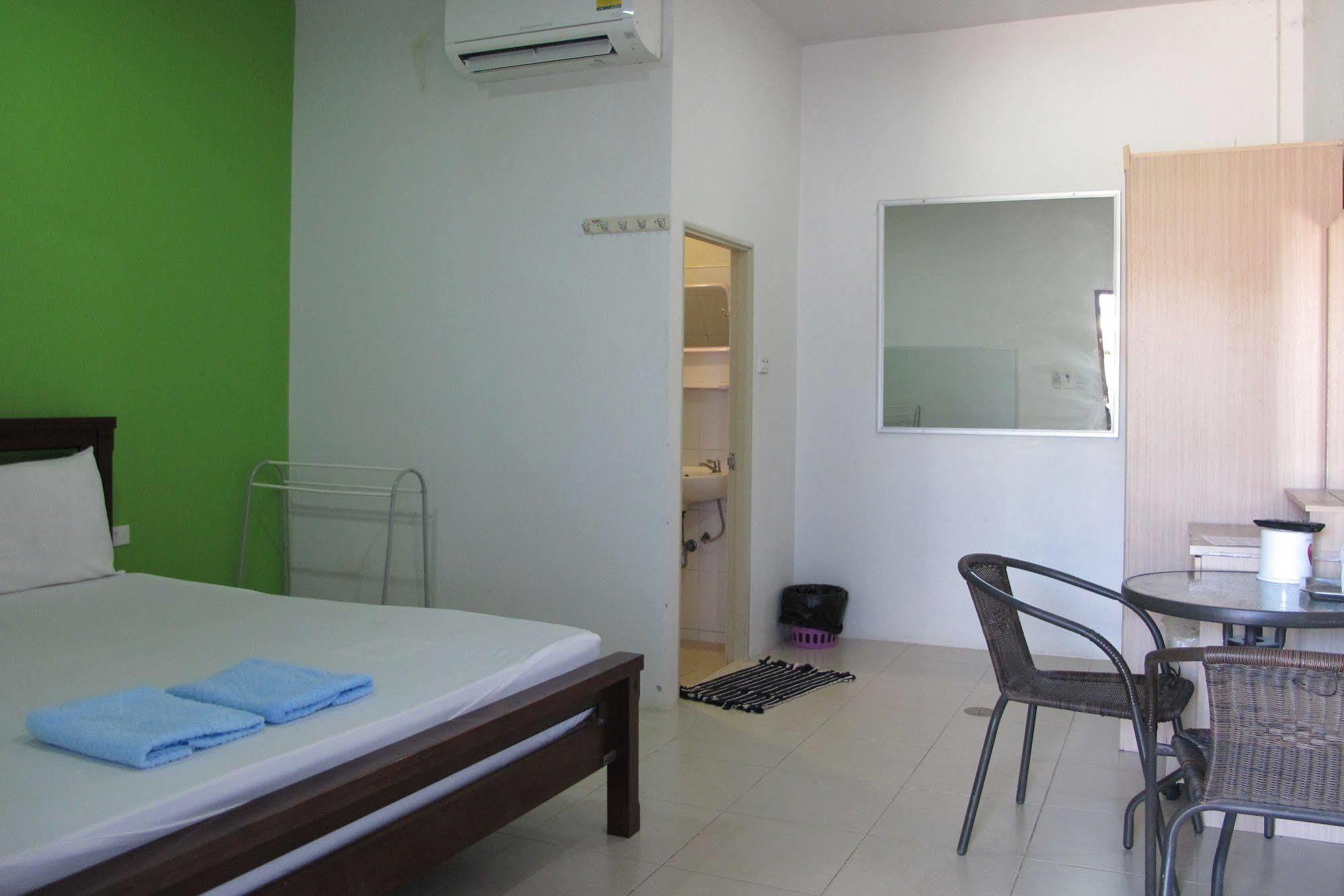 Tongmai Resort Surat Thani Extérieur photo