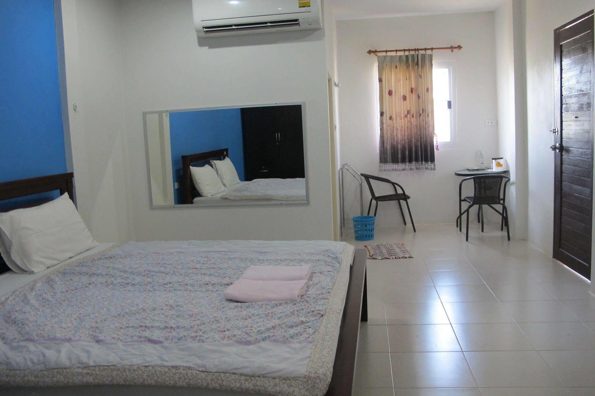 Tongmai Resort Surat Thani Extérieur photo